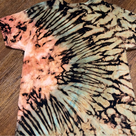 Black Reverse Tie-Dye Retro Short Sleeve Cotton Shirt Size M New without Tags - Picture 3 of 7